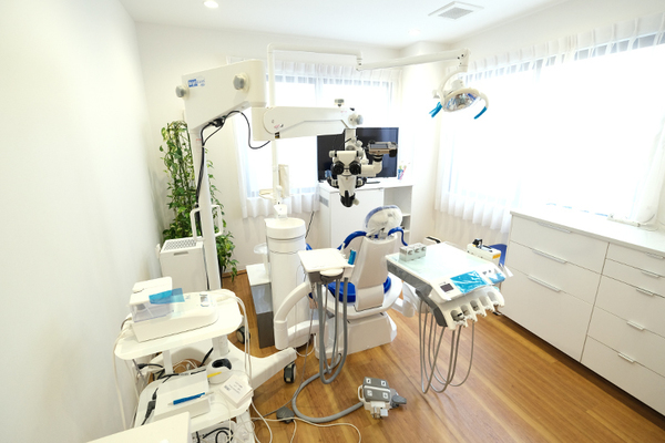 友成博久院長 ともなり歯科5