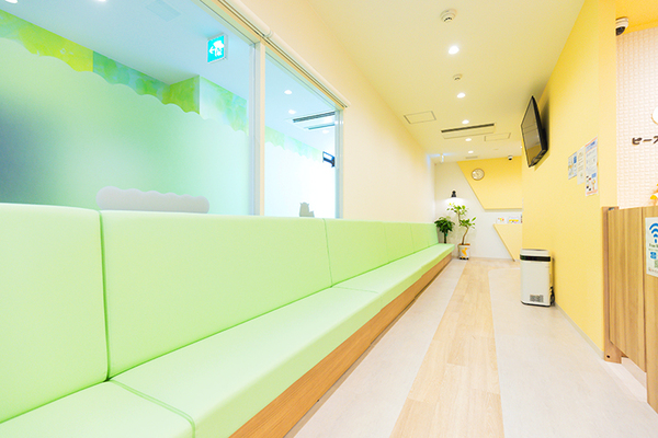 松村和哉院長 ピースこどもクリニック5