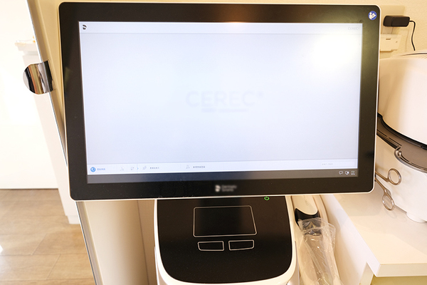 佐々木英隆院長 エスデンタルオフィス5