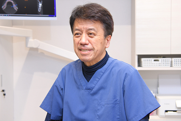 中冨寛院長 中冨歯科5
