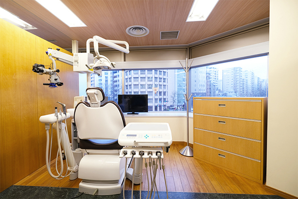 真鍋秀樹院長 水天宮前歯科医院5