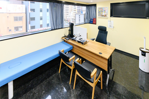 宮坂翔宇院長 港区大門ハートライフクリニック5