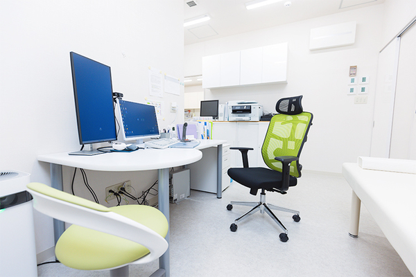 下田浩輝院長 東戸塚駅前西口 おなかの窓口・内科・大腸と胃内視鏡クリニック5