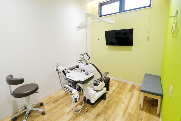 磯崎智子先生、磯崎真希先生 いそざき歯科・矯正歯科5