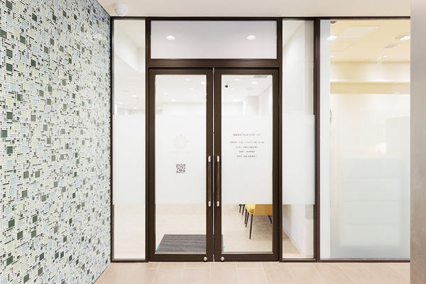 角田麻衣子院長 自由が丘グレイスクリニック5