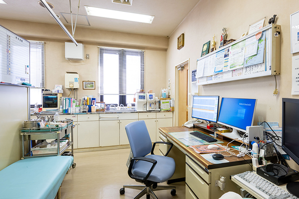 秋本修志院長 秋本外科クリニック5