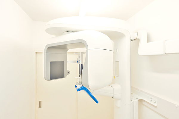 渡辺邦一理事長、原田京子先生 渡辺歯科医院5