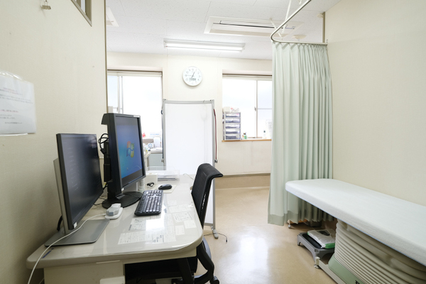 朝比奈直揮院長 あかね台内科循環器クリニック5