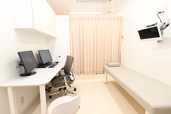 和田由大院長 千歳船橋南口駅前大腸と胃の消化器内視鏡・肛門クリニック 世田谷院5