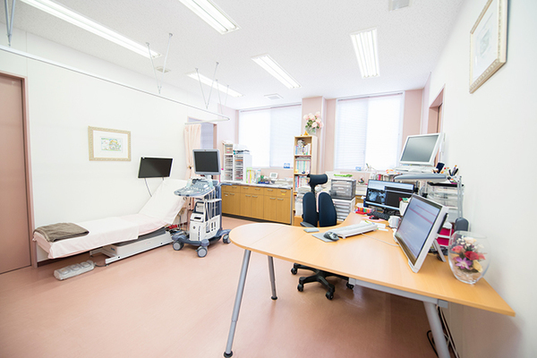 平井規之院長 はだの南レディスクリニック5