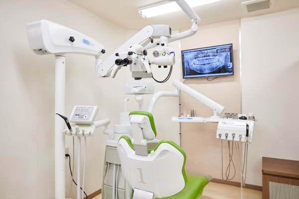 秋山哲郎院長 アイボリー歯科クリニック5