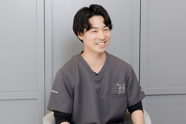 高田喜基院長 もとやまエキ歯科5