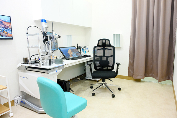 井口聡一郎院長 茅ヶ崎いのくち眼科5