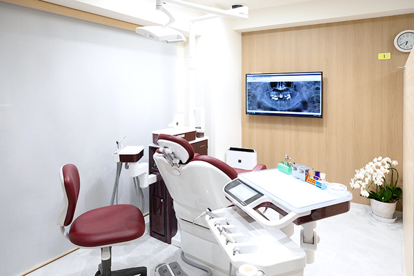松川明寛院長 Glad Smil Dental Clinic グラッドスミルデンタルクリニック5