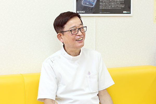 岡村幸二郎院長 桜ヶ丘歯科6