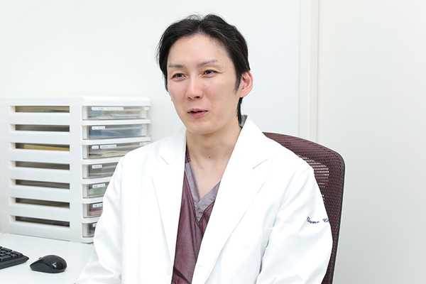 櫻井直樹院長 シャルムクリニック6
