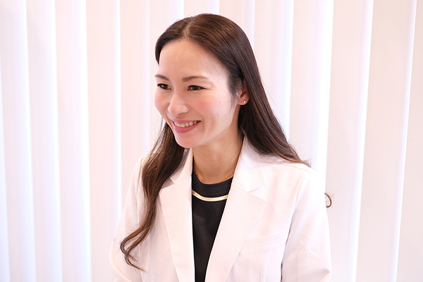 石川佳奈院長 大阪消化器内科・内視鏡内科クリニック難波6