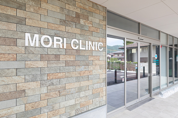 森健茂副院長、森真理先生 森内科・循環器・こどもクリニック6