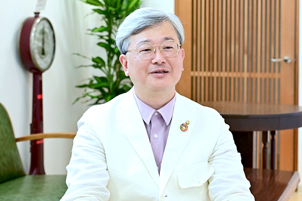 岸本知弘院長 きしもと歯科医院6