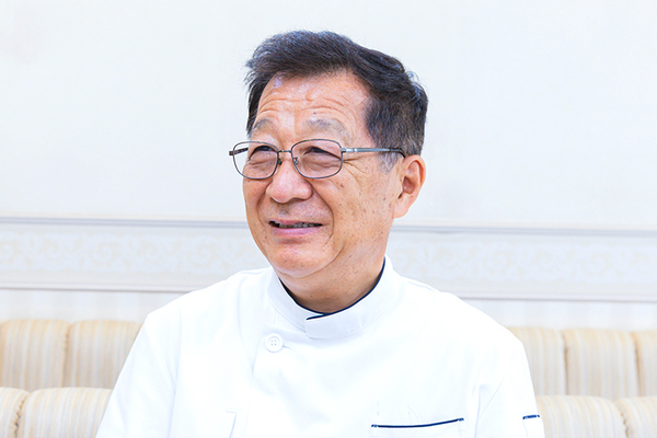 安西春幸院長 こどもの国安西クリニック6