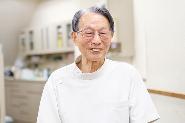 足立武久院長 ひらもと歯科医院6