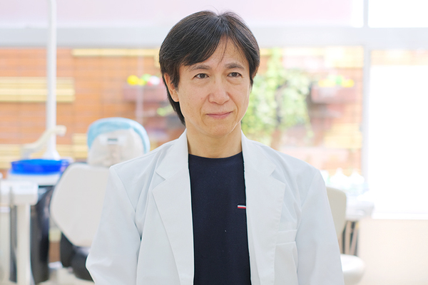 鷲津英樹院長 えきまえ歯科6