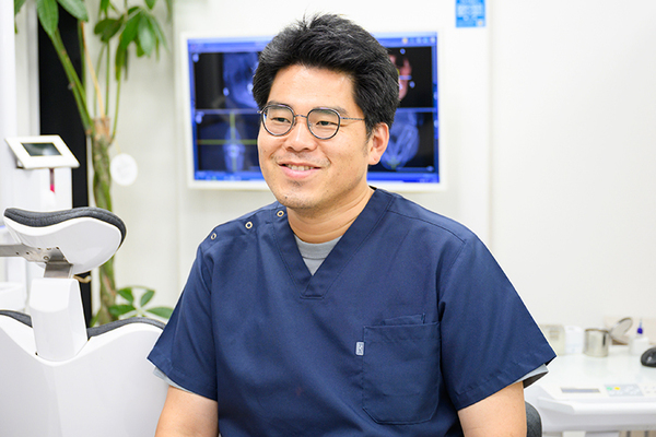 吉村周作院長 海岸歯科室CHIBA STATION6