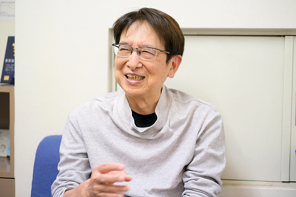 与那嶺真人院長 与那嶺歯科医院6