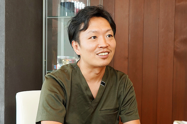 松田敏明院長 コハルデンタルクリニック6