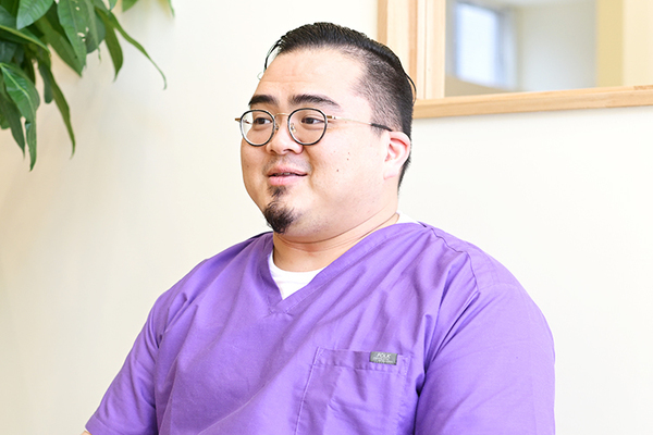 小林鷹院長 irodori DENTAL HOUSE6