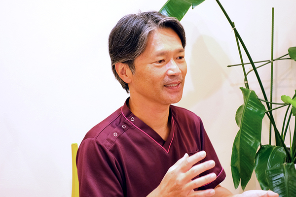 髭勝彰院長 ひげクリニック6