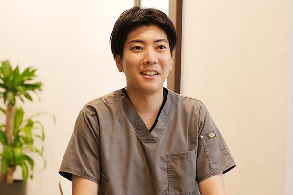 天羽康介院長 あもう歯科クリニック東淀川駅前6