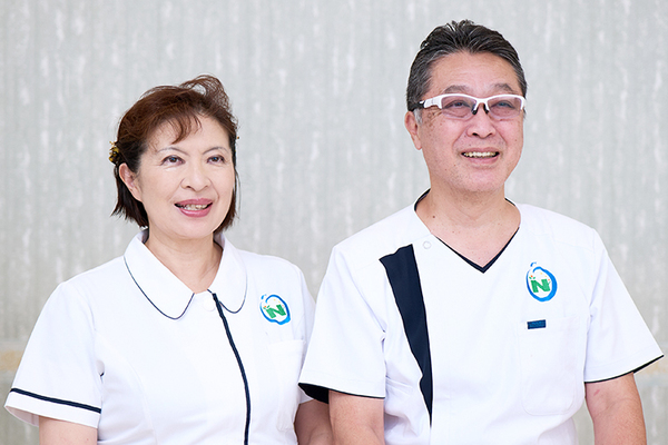 折茂賢一郎院長、折茂則子さん おりも総合クリニック6