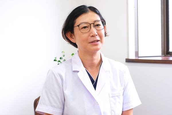 畔越陽子院長 染地三丁目クリニック6