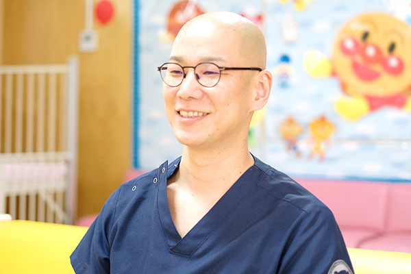 桑原浩徳院長 くわはらこどもクリニック6