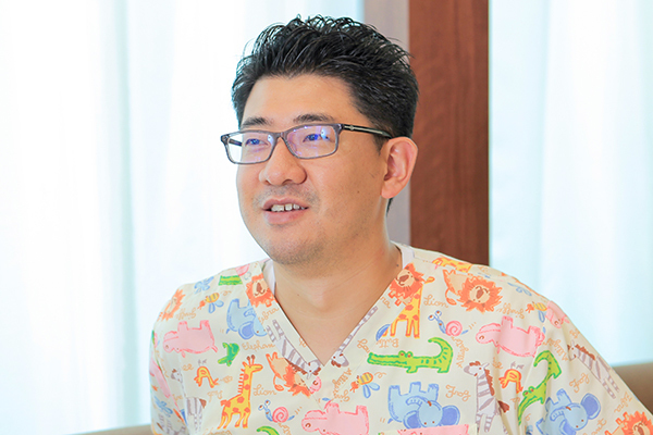 西堀慎祐副院長 にしぼり歯科クリニック6