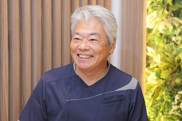西原英志院長 西原デンタルオフィス6