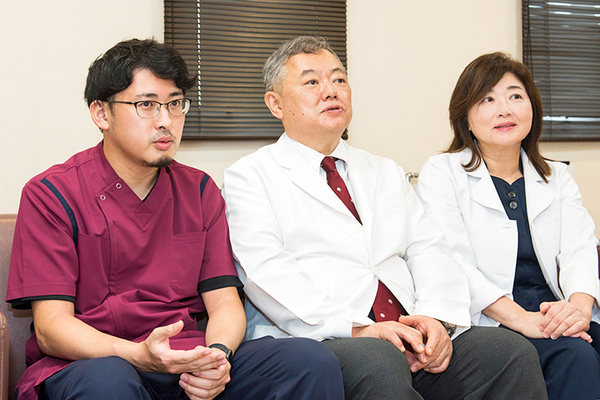 頼島敬院長、渡辺富美子副院長、頼島聡先生 よりしま内科外科医院6