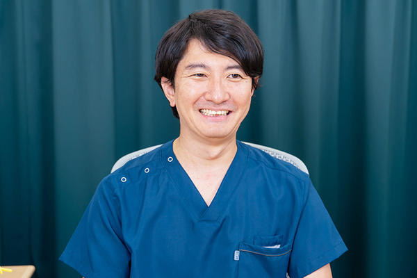 伴友弥院長 ILC国際腰痛クリニック名古屋院6