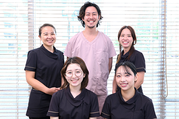 岡本駿吾院長 寒川駅前ファースト歯科6