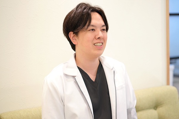 古谷颯大院長 &DENTAL谷町4丁目歯科・矯正歯科6