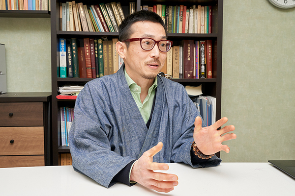 岡崎弘泰院長 泰山堂　岡崎医院6