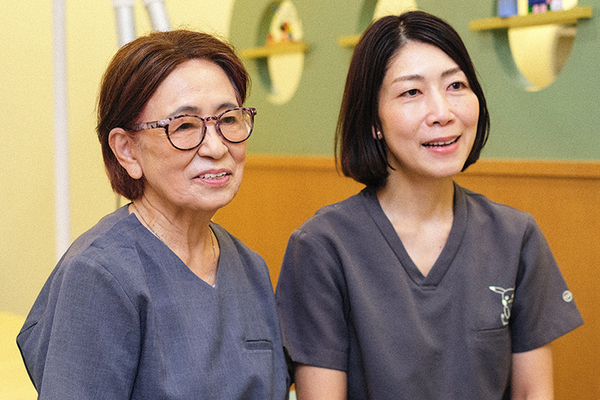 石井コズエ院長、窪野美乃先生 石井こどもの歯科6