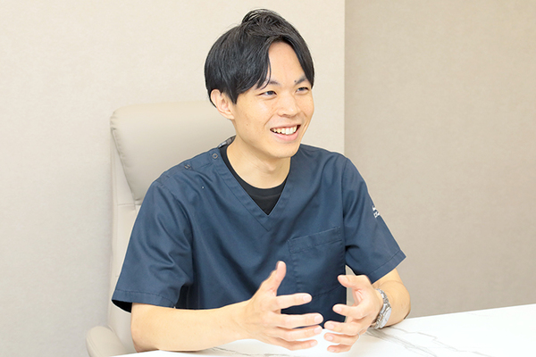 玉岡滉平院長 鶴橋駅前たまおか肛門・内視鏡クリニック6