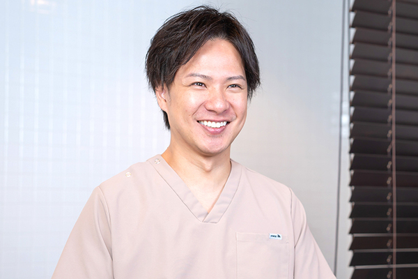 金海航院長 ザ・ホワイトデンタルクリニック 名古屋院6