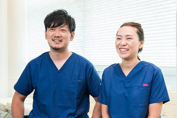 小泉儀明院長、阿部友里子副院長 こいずみ矯正歯科クリニック6