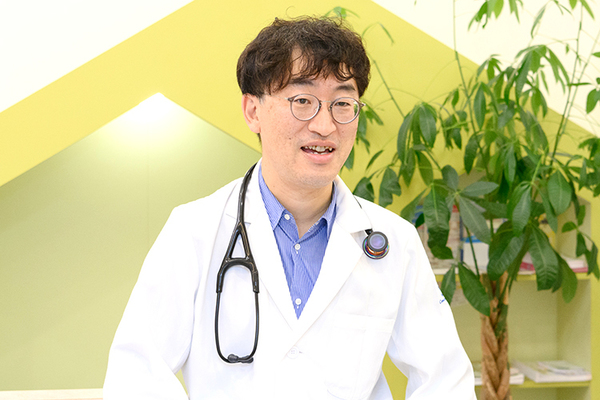 岩佐健史院長 日吉いわさ内科・循環器内科6