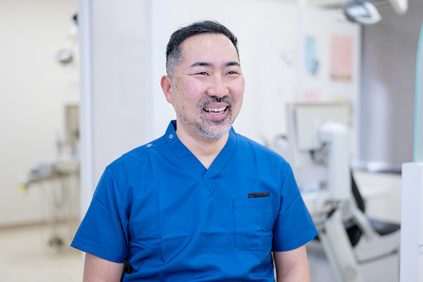 井上淳二院長 アイデンタルクリニック6