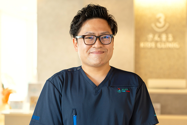 三輪剛士院長 さんまるキッズクリニック6