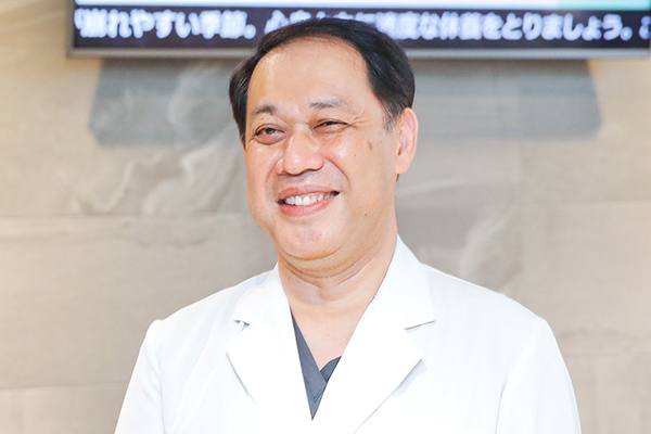 原田竜也院長 メディカルパークベイフロント横浜6